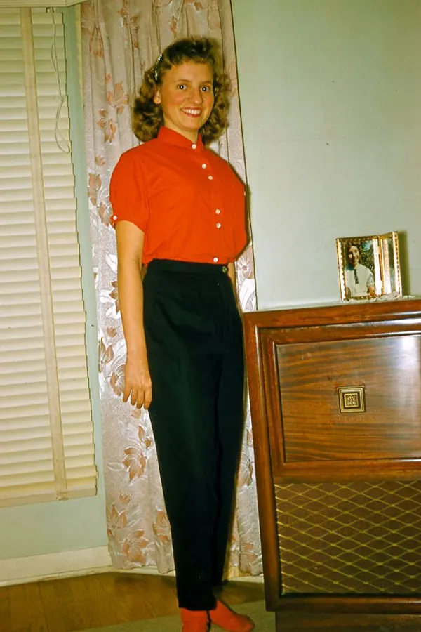 vintage photos teenage girls fashion 1950s