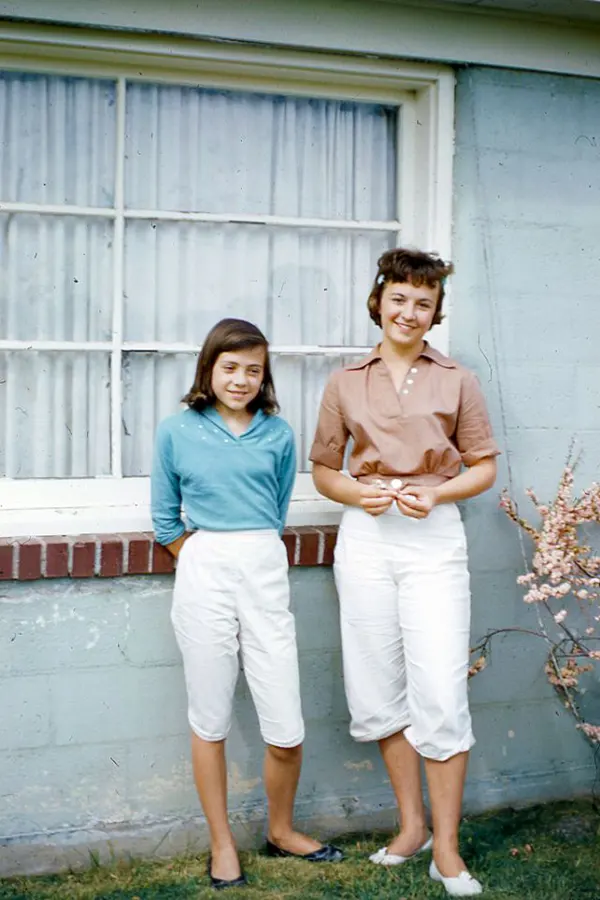 vintage photos teenage girls fashion 1950s