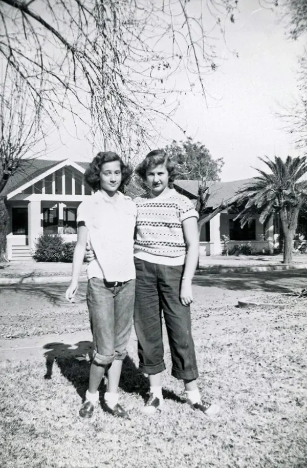 vintage photos teenage girls fashion 1950s