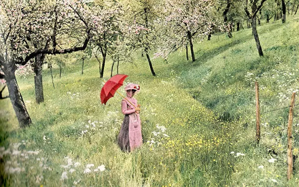 history oldest color photos