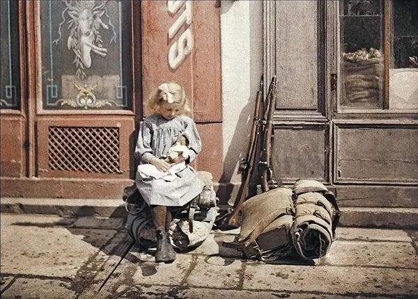 history oldest color photos