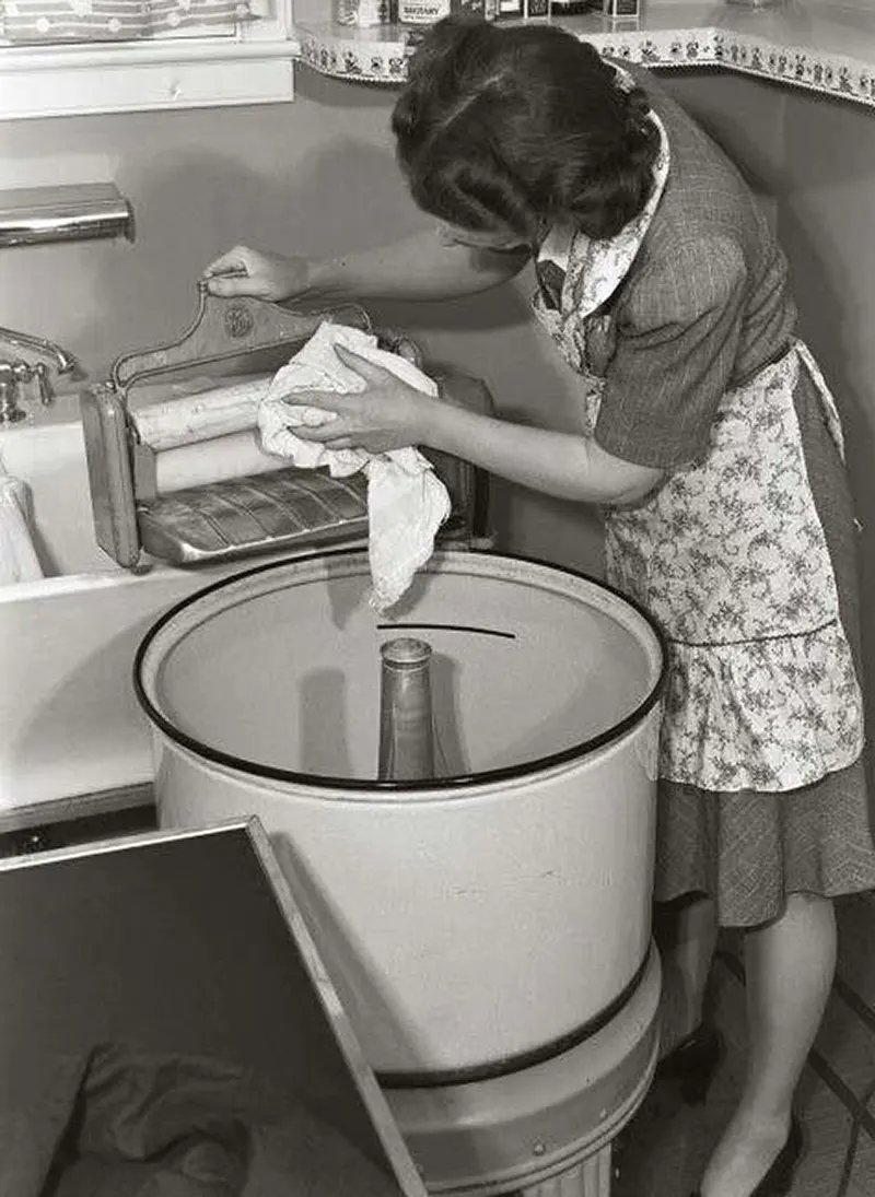 vintage photos washing machine laundry