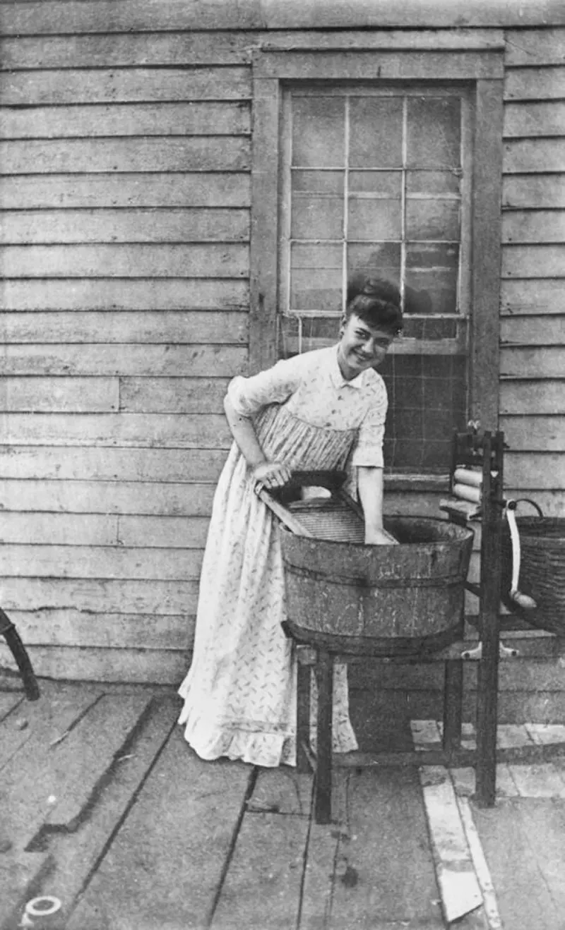 vintage photos washing machine laundry