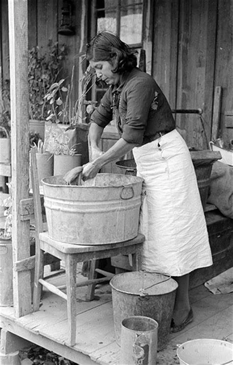 vintage photos washing machine laundry