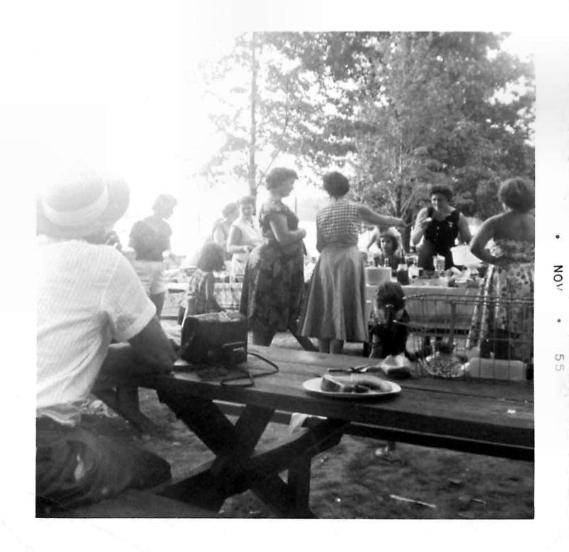 Picnic People Old Photos 