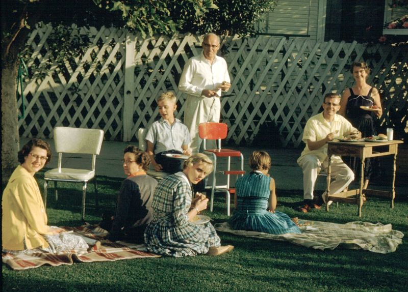 Picnic People Old Photos 