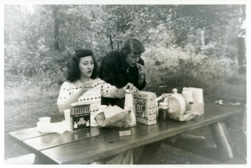 Picnic People Old Photos 