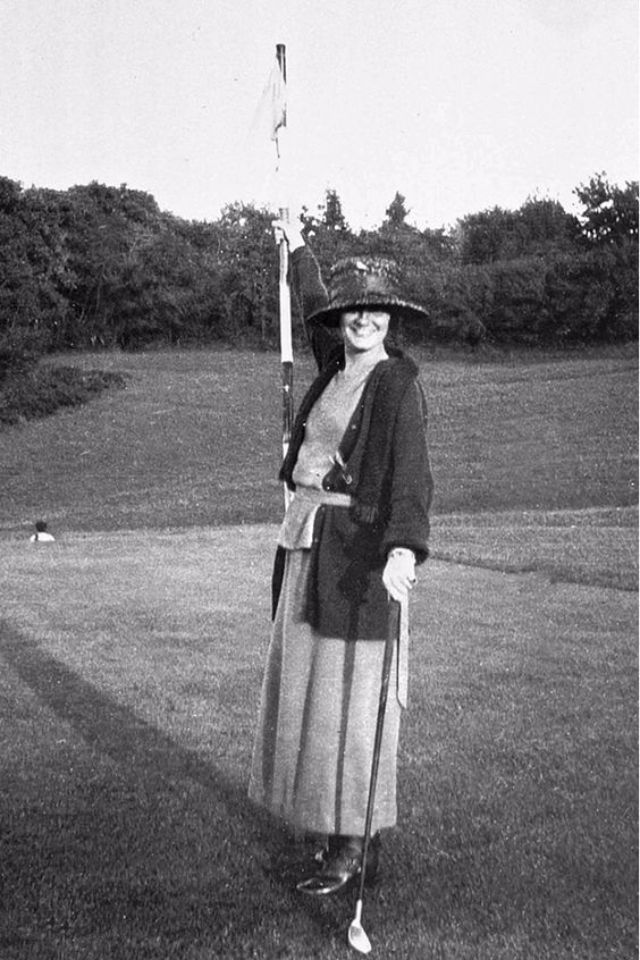 Vintage Photos of People Playing Golf