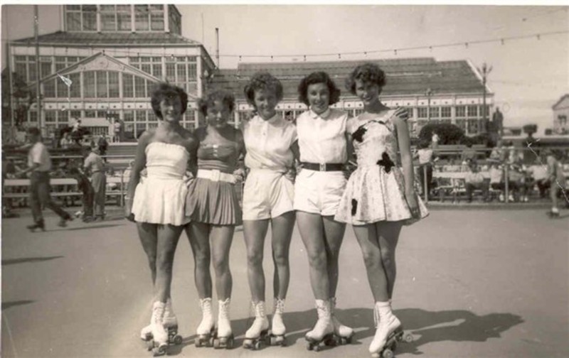 Roller Skating Vintage Photos