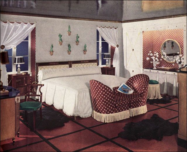Cool Photos of House Interiors in the 1930s