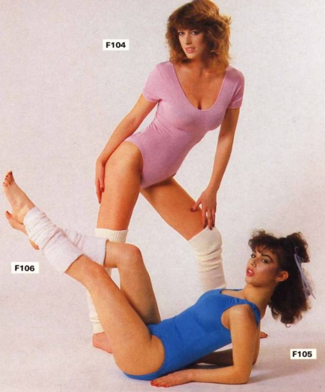legwarmers fashion of the 1980s