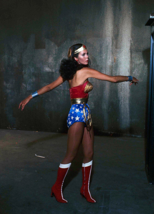 Young Lynda Carter Old Photos