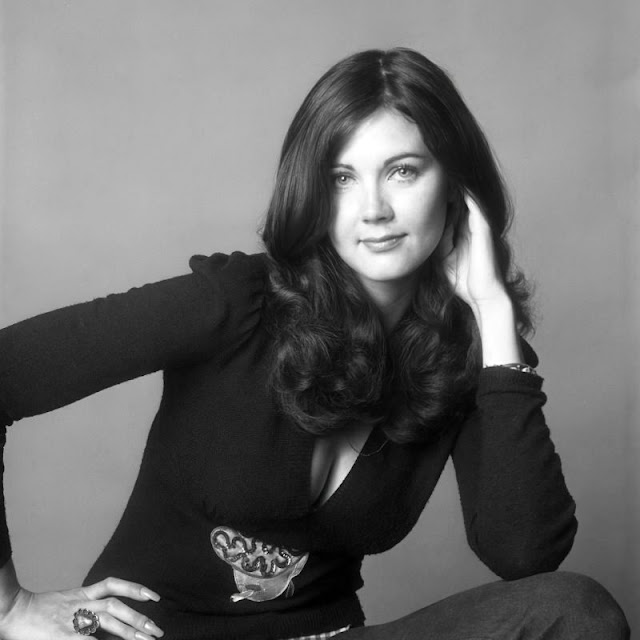 Young Lynda Carter Old Photos