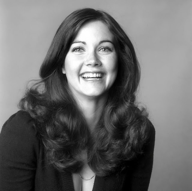 Young Lynda Carter Old Photos