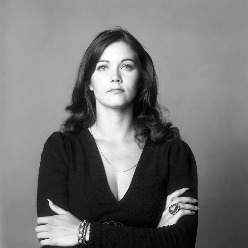 Young Lynda Carter Old Photos
