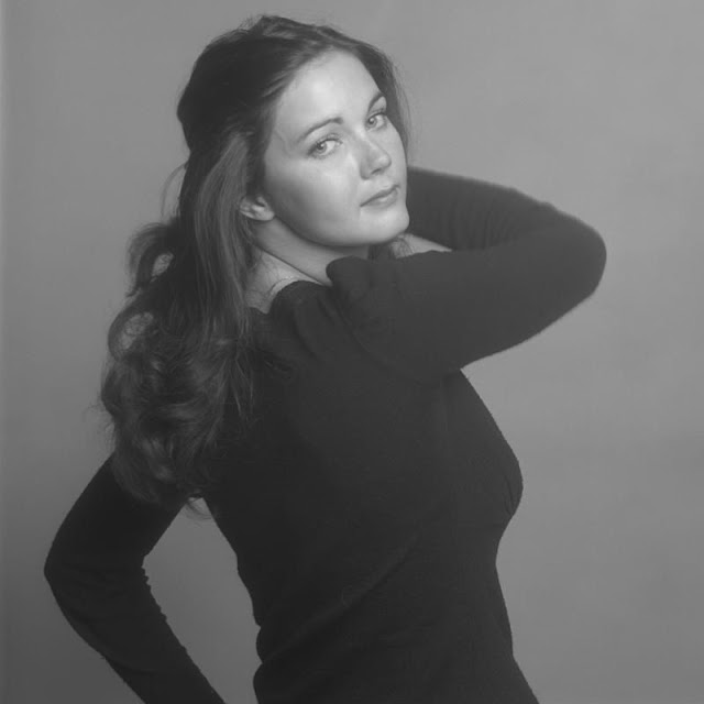 Young Lynda Carter Old Photos