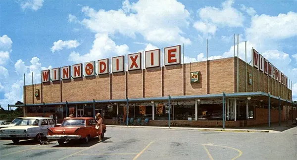 Vintage Supermarkets and Old-Fashioned Grocery Stores from the 1960s