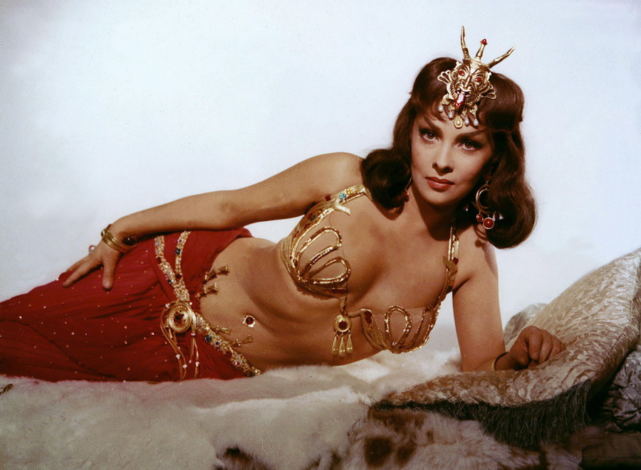 Young Gina Lollobrigida Photos