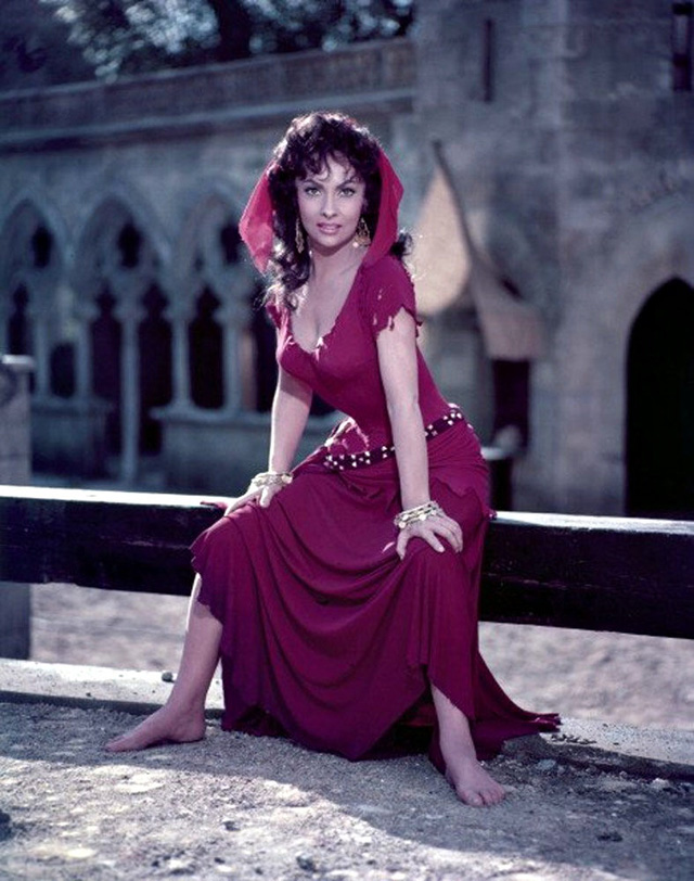 Young Gina Lollobrigida Photos