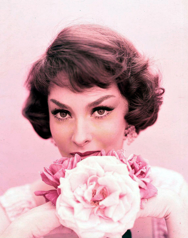 Young Gina Lollobrigida Photos