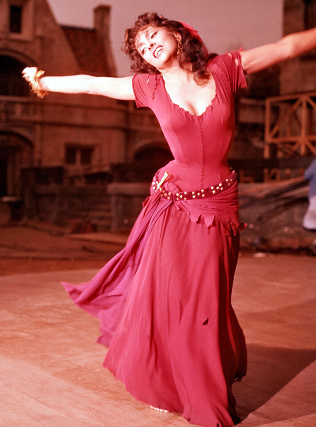 Young Gina Lollobrigida Photos