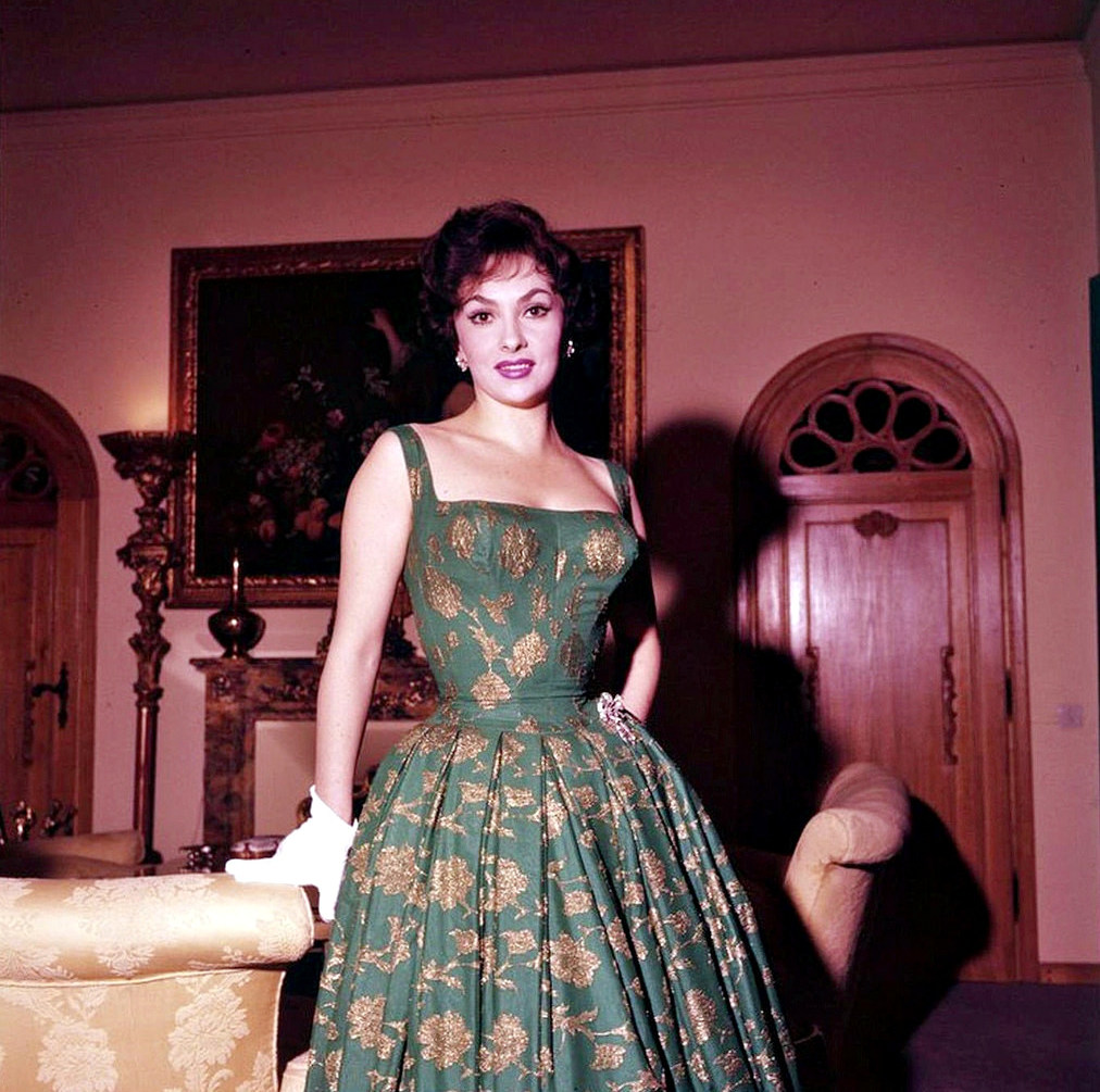 Young Gina Lollobrigida Photos