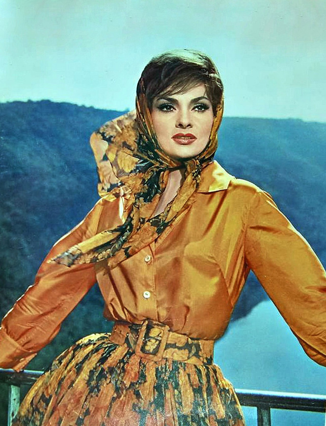 Young Gina Lollobrigida Photos