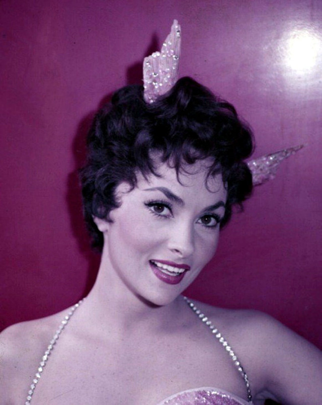 Young Gina Lollobrigida Photos