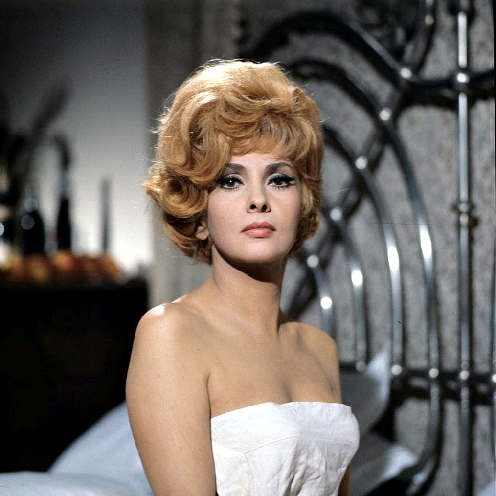 Young Gina Lollobrigida Photos
