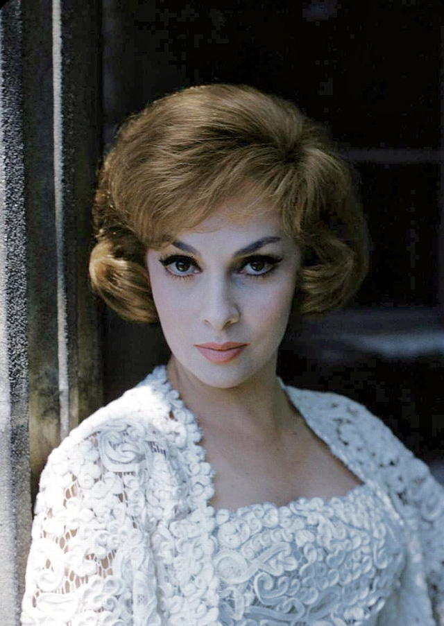 Young Gina Lollobrigida Photos