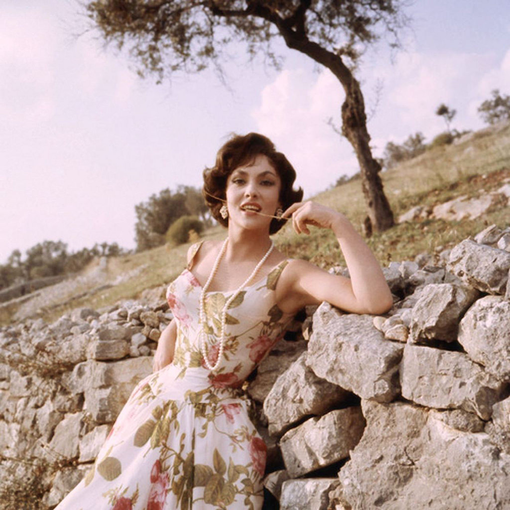 Young Gina Lollobrigida Photos