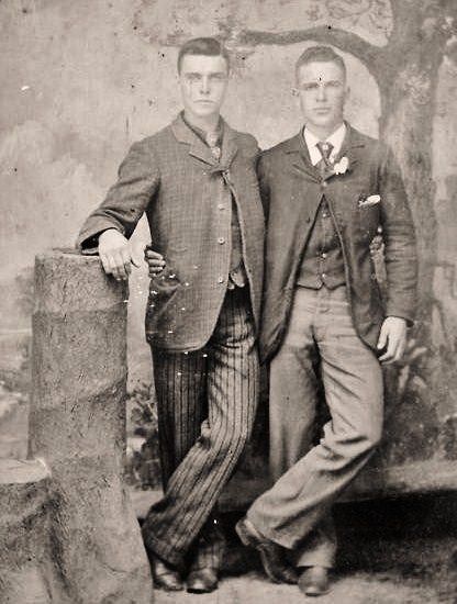 Vintage Photos of LGBT Couples