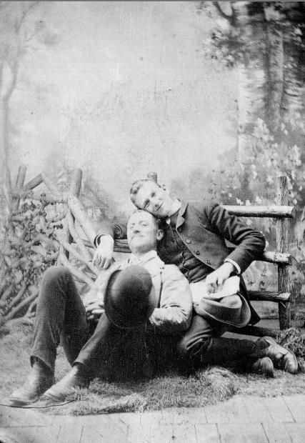 Vintage Photos of LGBT Couples