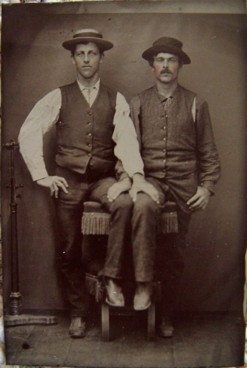 Vintage Photos of LGBT Couples