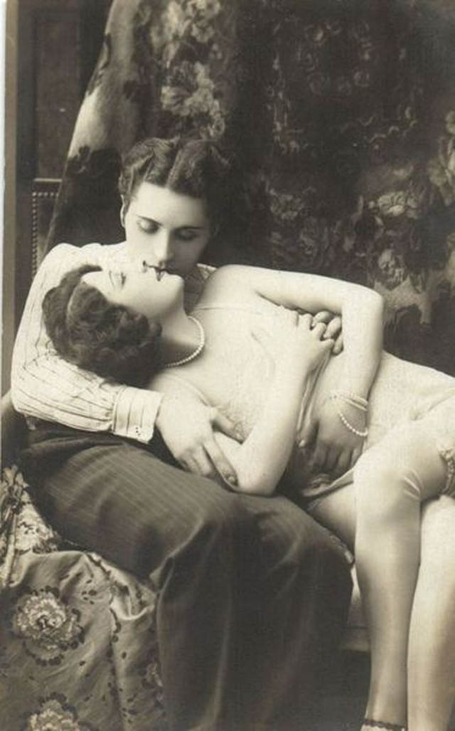 Vintage Photos of LGBT Couples