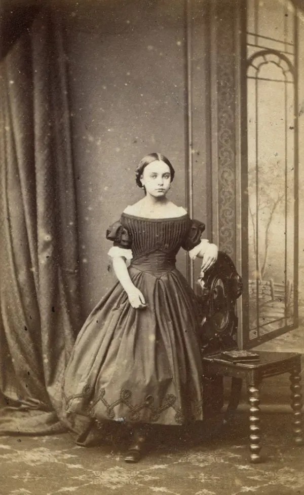 Victorian Girl Fashion 1980s