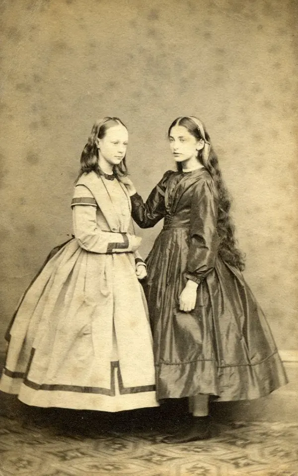 Victorian Girl Fashion 1980s