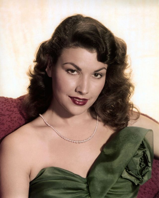 Mara Corday Beautiful Photos
