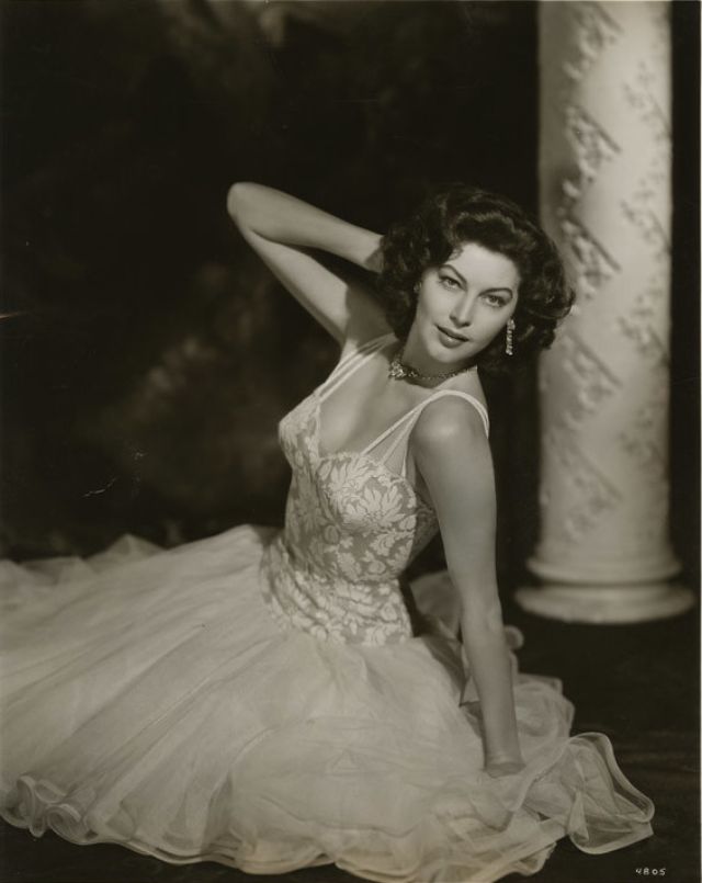 Ava Gardner Old Photos