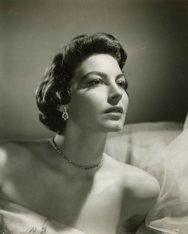 Ava Gardner Old Photos