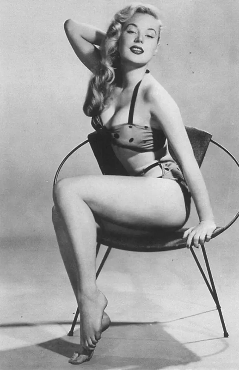 Betty Brosmer Vintage Photos