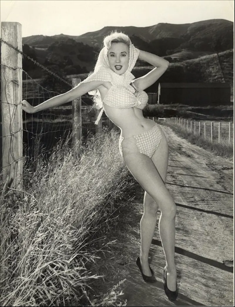 Betty Brosmer Vintage Photos