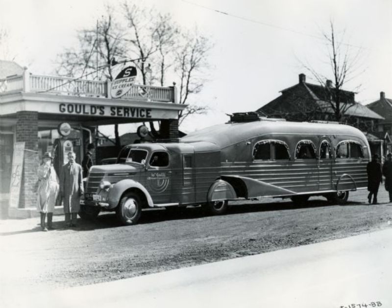 Vintage Wooden Homes on Wheels