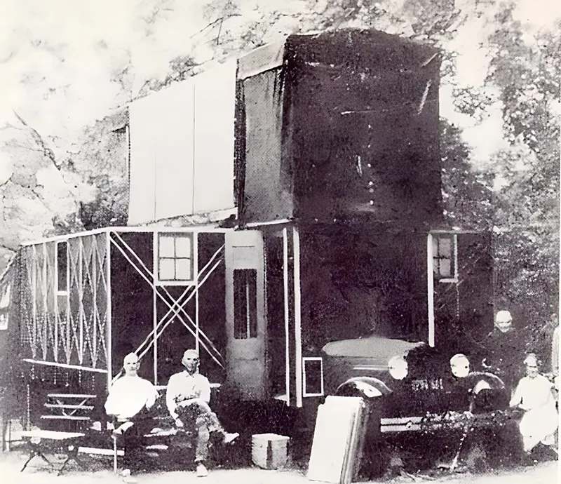 Vintage Wooden Homes on Wheels