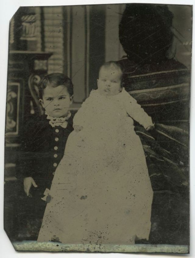 Hidden Mother Photography