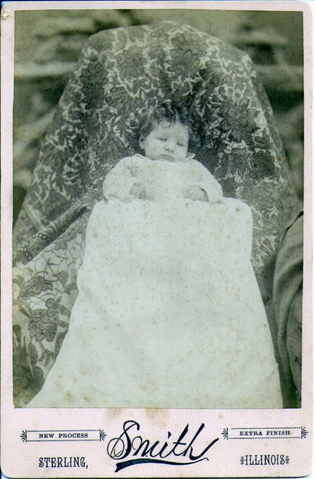 Hidden Mother Photography