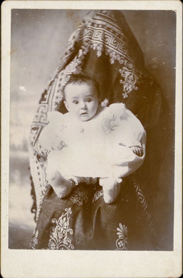 Hidden Mother Photography