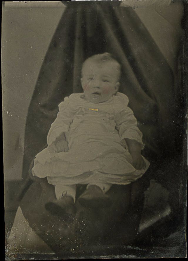 Hidden Mother Photography