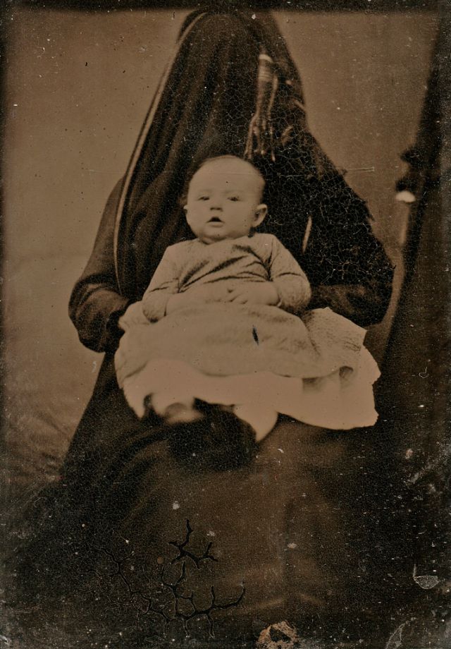 Hidden Mother Photography