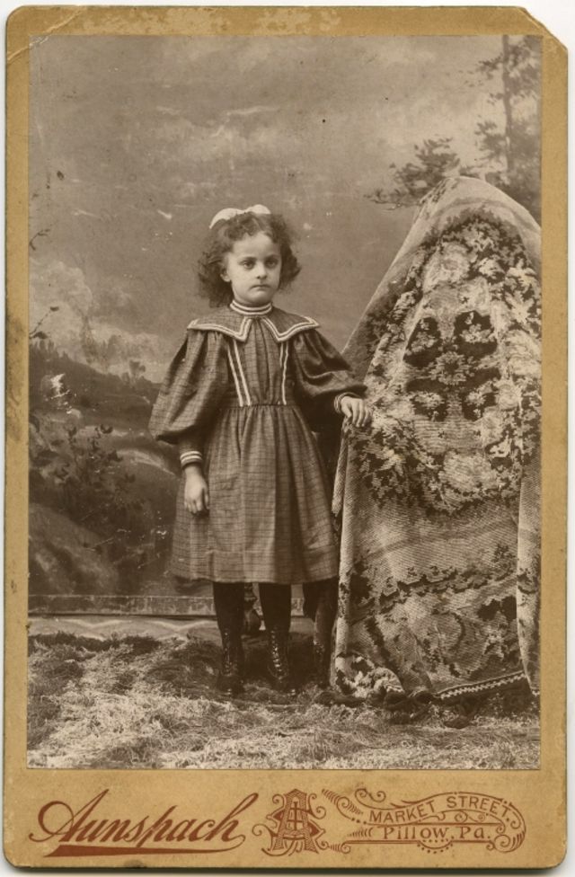 Hidden Mother Photography